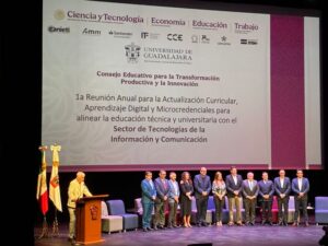 Lee más sobre el artículo Participa UdeC en Reunión Nacional sobre TIC, Currículum y Microcredenciales