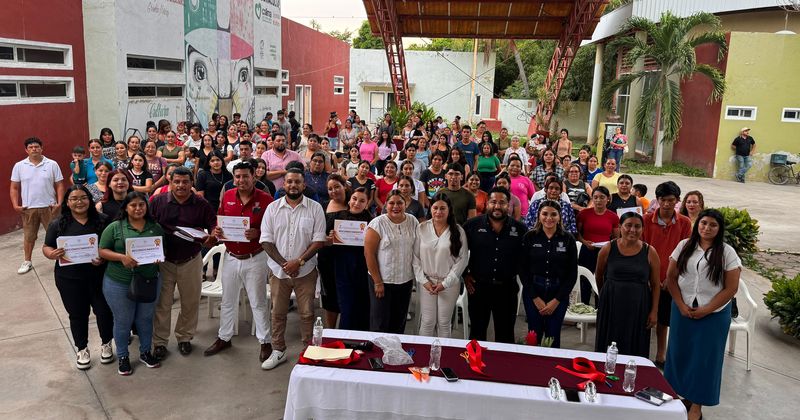 En este momento estás viendo Entregan 250 becas para estudiar en el nuevo Centro Cecap