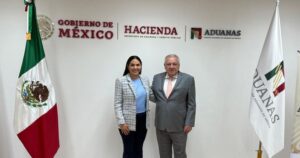 Lee más sobre el artículo Se reúne Indira Vizcaíno con titular de Aduanas para proyectar modernización del Puerto de Manzanillo