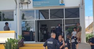 Lee más sobre el artículo Policías de Tecomán protestan por descuentos en incapacidades; autoridad aclara fundamento legal