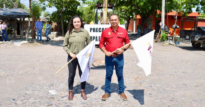 En este momento estás viendo Inicia rehabilitación de drenaje en colonia Sor Juana; buscan mejorar calidad de vida en Tecomán