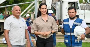 Lee más sobre el artículo Rosi Bayardo arranca obra de alumbrado público en Llano de la Marina