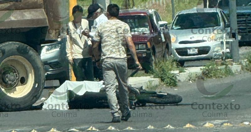 En este momento estás viendo Motociclista muere arrollado por camión de volteo en la avenida J. Merced Cabrera, en La Villa