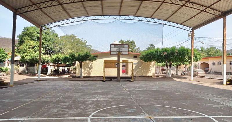 En este momento estás viendo Recuperan espacios deportivos abandonados en Ixtlahuacán