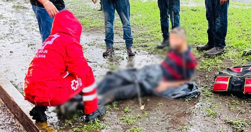 En este momento estás viendo Motociclista resulta lesionado tras accidente en Colima