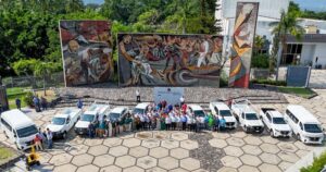 Lee más sobre el artículo Entrega rector nuevo parque vehicular a dependencias universitarias