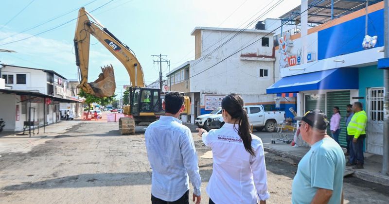 En este momento estás viendo Rosi Bayardo da inicio a rehabilitación de la calle Reforma; suman 4 calles con concreto hidráulico en su administración