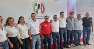 Lee más sobre el artículo Inicia PRI Tecomán programa de útiles escolares a bajo costo