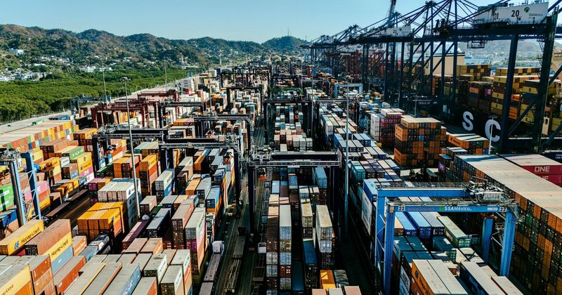 En este momento estás viendo Claudia Sheinbaum, Indira Vizcaíno y Rosi Bayardo proyectan convertir a Manzanillo en el puerto líder de América Latina