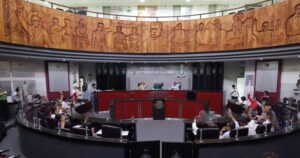 Lee más sobre el artículo Congreso de Colima amplía a veinte días licencia de paternidad