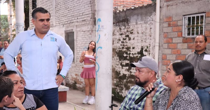 En este momento estás viendo Riult Rivera dialoga con vecinos de Las Amarillas y gestionará reunión con Conagua por daños del Río Colima