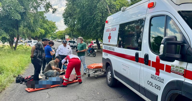 En este momento estás viendo Choque entre motocicletas deja un lesionado en Colima