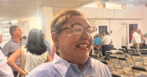 Lee más sobre el artículo Esther Rodríguez entrega PAN Tecomán unido, pero sin respaldo de exregidores ‘morosos’
