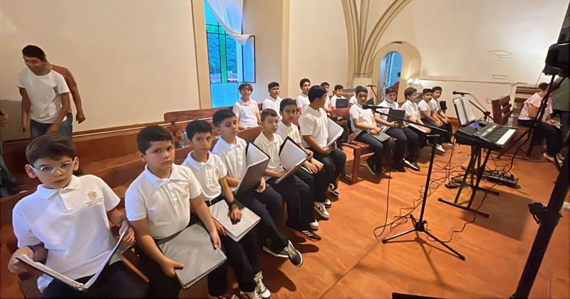 En este momento estás viendo Niños Cantores inauguran fiestas patronales en Tonaya, Jalisco, con misa y concierto