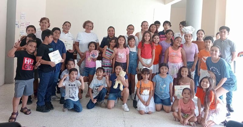 En este momento estás viendo Creatividad, emociones y trabajo en equipo: así vivieron 56 niños los cursos de verano del CIJ Tecomán