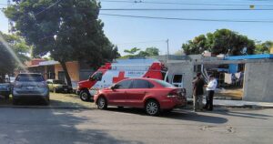 Lee más sobre el artículo Dos personas resultan lesionadas en accidente vial en la colonia La Guadalupe