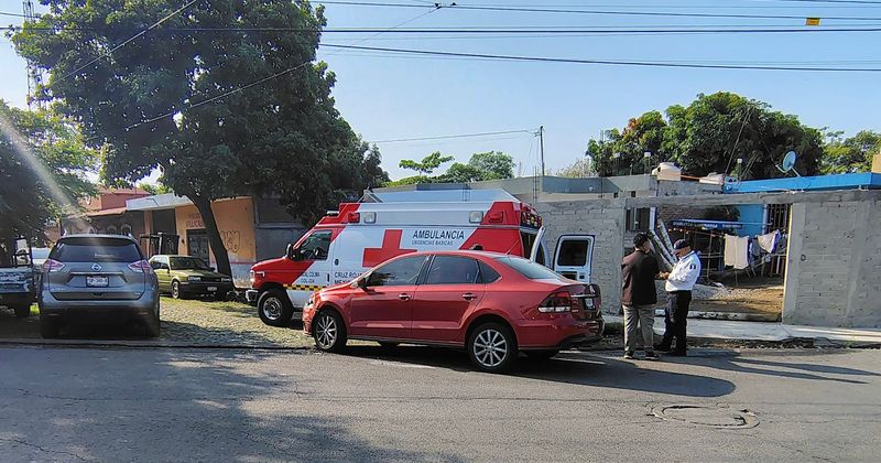 En este momento estás viendo Dos personas resultan lesionadas en accidente vial en la colonia La Guadalupe