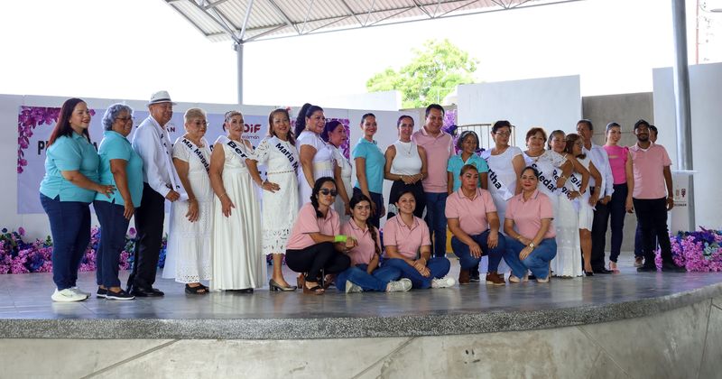 En este momento estás viendo DIF Tecomán inicia la Semana Cultural en honor al Día del Adulto Mayor con música y alegría