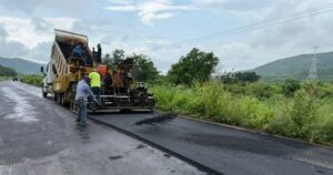 Lee más sobre el artículo Gobierno del Estado de Colima realiza renivelación en carretera de Armería
