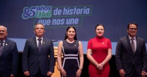 Lee más sobre el artículo Indira Vizcaíno reafirma respaldo del Gobierno del Estado a la Universidad de Colima