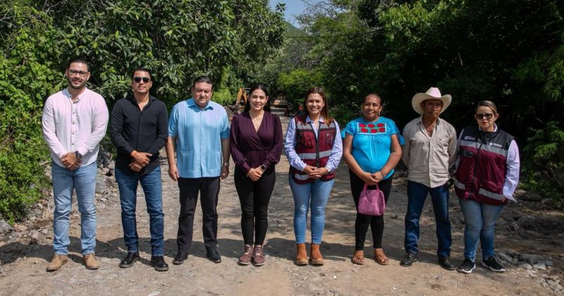 En este momento estás viendo Indira Vizcaíno supervisó avance dos #ObrasQueTransforman Zacualpan; se invierten más 5.8 mdp