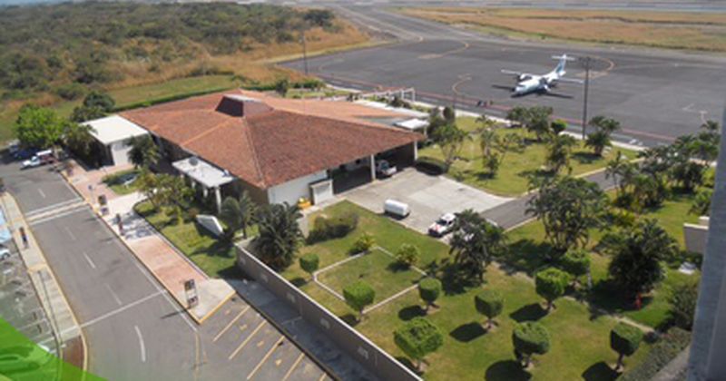 En este momento estás viendo Se convierte en internacional el aeropuerto de Buenavista, en Cuauhtémoc, Colima