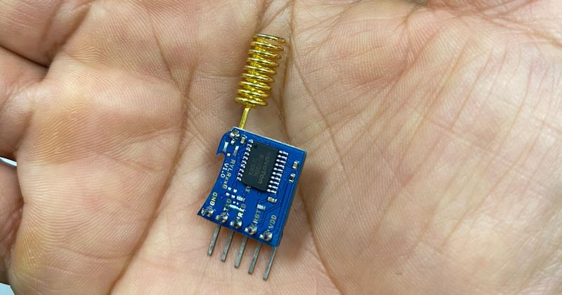 En este momento estás viendo Estudiantes de la FIME construyen satélite CubeSat para investigación y docencia