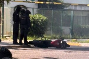 Lee más sobre el artículo Ejecutan a un hombre en Manzanillo; detienen a presunto responsable