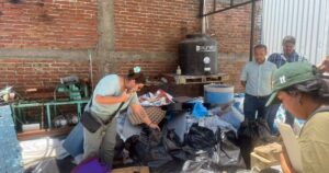 Lee más sobre el artículo Inicia la devolución de mercancías asegurada a comerciantes de Tecomán