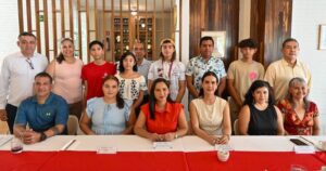 Lee más sobre el artículo Rosi Bayardo entrega becas a medallistas de la Olimpiada Nacional Conade