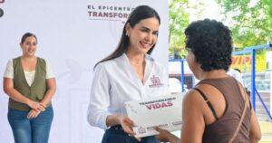 Lee más sobre el artículo Rosi Bayardo entrega apoyos del programa Transformando Vidas