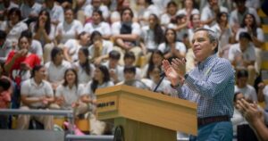 Lee más sobre el artículo Lanza UdeC programa Territorio Loro, Territorio de Paz, desde Manzanillo