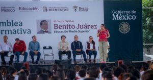 Lee más sobre el artículo Invitan a bachilleres de Colima a registrarse para la beca Benito Juárez en asambleas masivas