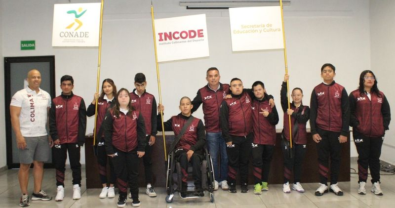 En este momento estás viendo Incode abandera a delegación colimense de deportistas paralímpicos