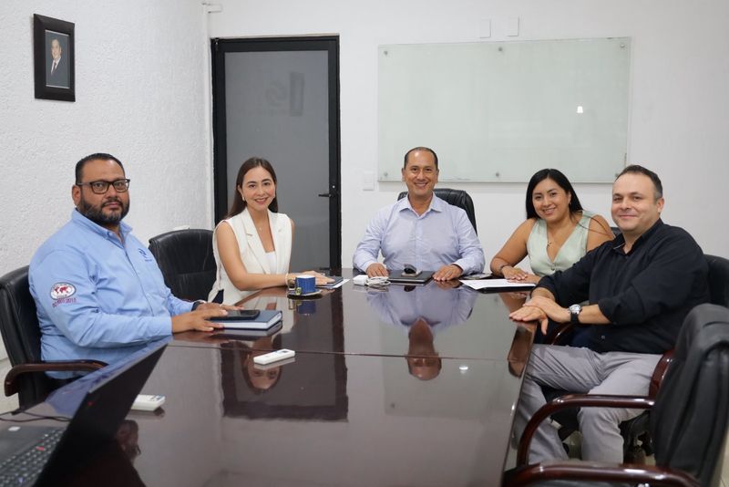 En este momento estás viendo Amplían Andrea Naranjo e Isamar Ramírez diálogo con sectores clave de Manzanillo