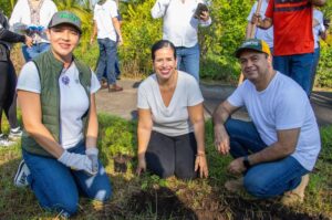 Lee más sobre el artículo Gobierno municipal y Universidad de Colima realizan jornada de reforestación en Tecomán