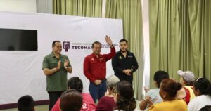 Lee más sobre el artículo Armando Reyna entrega apoyos del programa ‘Mujer es Bienestar’ a mujeres solteras de Tecomán