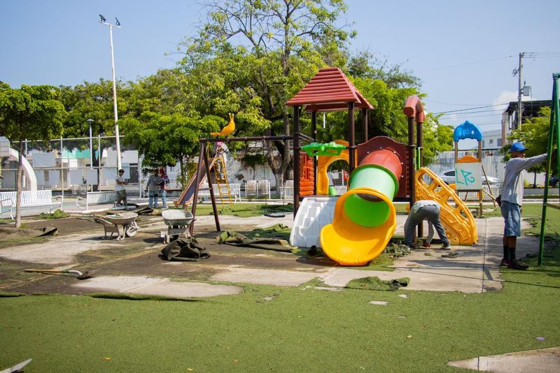 En este momento estás viendo Inicia rehabilitación del Parque González Lugo en Tecomán
