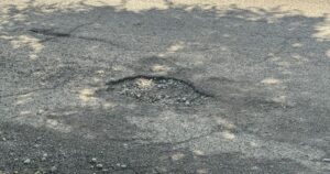 Lee más sobre el artículo De 670 MdP en el Presupuesto solamente 4 se destinan a bacheo en Villa de Álvarez