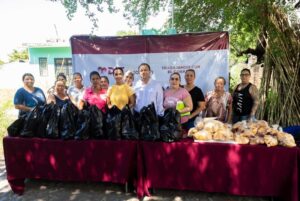 Lee más sobre el artículo Gobierno de Tecomán y DIF Municipal refuerzan el apoyo a familias con programa de Canasta Alimentaria a Bajo Costo