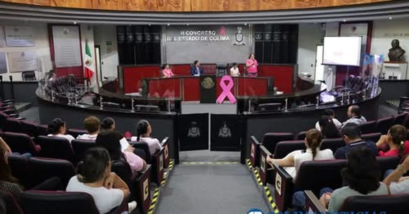 En este momento estás viendo Realizan exitosa “Feria Rosa de la Salud” en el Congreso del Estado