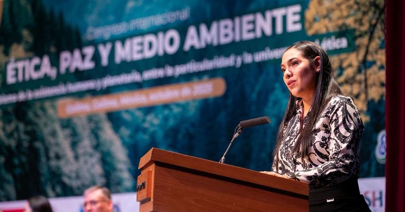 En este momento estás viendo Indira Vizcaíno inaugura Congreso Internacional sobre Ética, Paz y Medio Ambiente, convocado por la UdeC