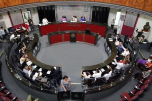 Lee más sobre el artículo LXI Legislatura de Colima reforma ley para garantizar trato digno a adultos mayores en trámites y servicios financieros