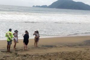 Lee más sobre el artículo Cerradas, playas de Colima ante paso de ‘Priscilla’: Gobierno del Estado; evoluciona a huracán