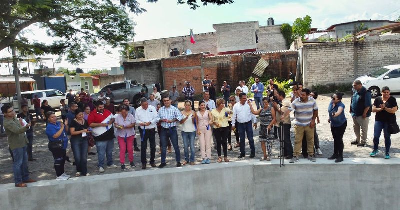 En este momento estás viendo Riult Rivera entrega muro de protección en Prados del Sur para eliminar riesgos del Arroyo Pereyra
