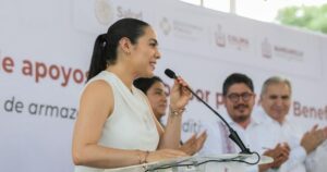 Lee más sobre el artículo Entregan apoyos a más de 460 personas en Manzanillo