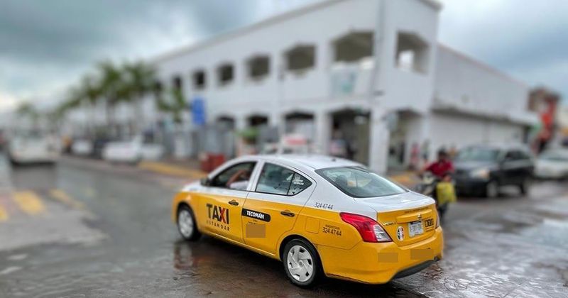 En este momento estás viendo Taxistas de Tecomán se visten de rosa y se suman a la lucha contra el cáncer