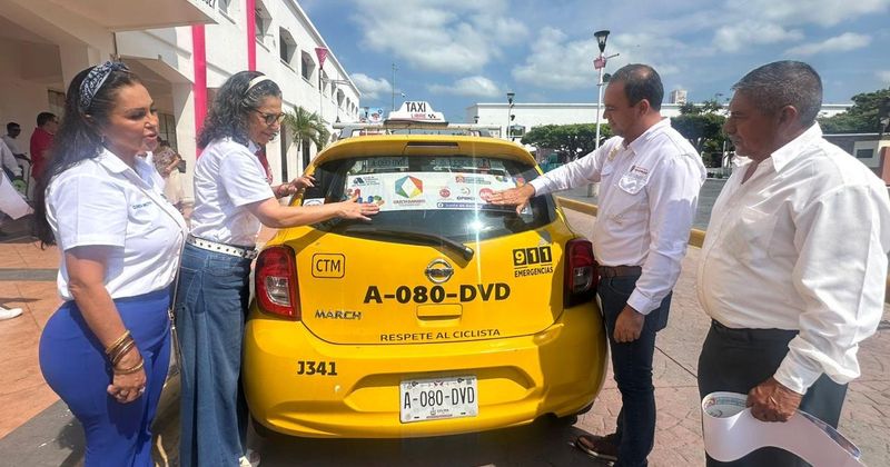 En este momento estás viendo Taxistas se suman a la Colecta Diamante de la Solidaridad 2025 en Tecomán