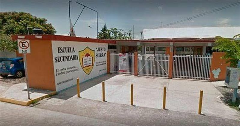 En este momento estás viendo Escuelas de Tecomán buscan participar en el desfile del 20 de noviembre sin afectar la economía familiar