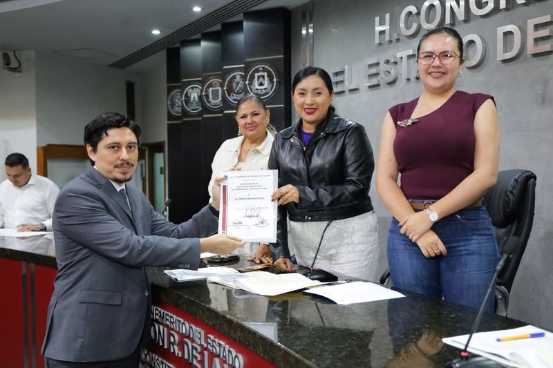 En este momento estás viendo Rinde protesta Alfredo Martínez Alcaraz como Secretario General del Congreso